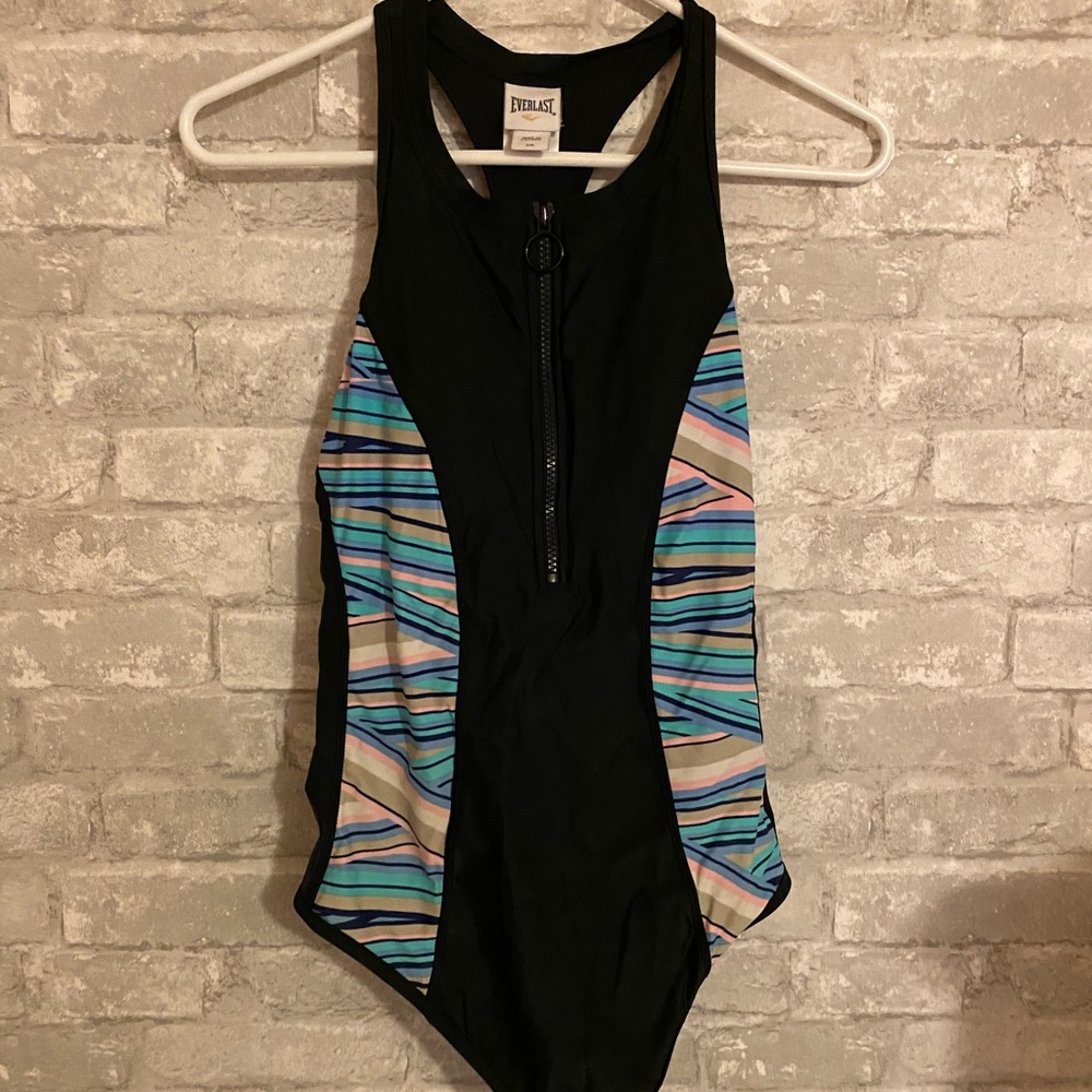 EVERLAST ZIP UP SWIMSUIT